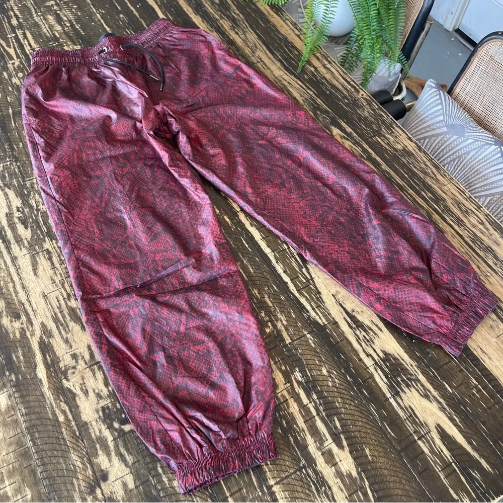 NIKE Maroon Red Snakeskin Windbreaker Pants - SMALL